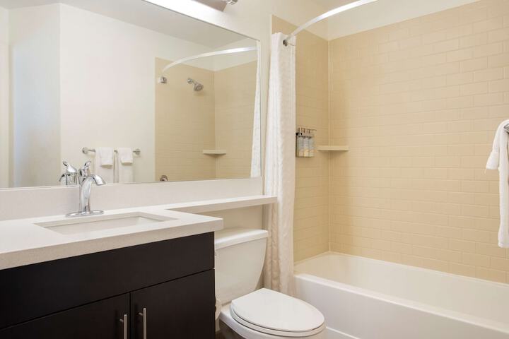 Studio Suite (4 of 12)