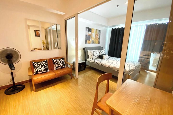 Room 12 of 15