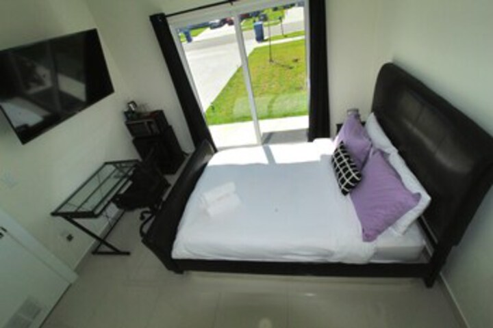 Room 34 of 34
