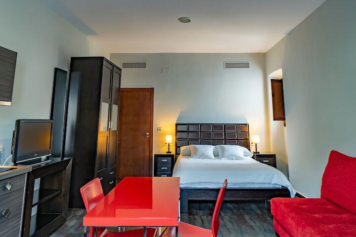 Room 11 of 51