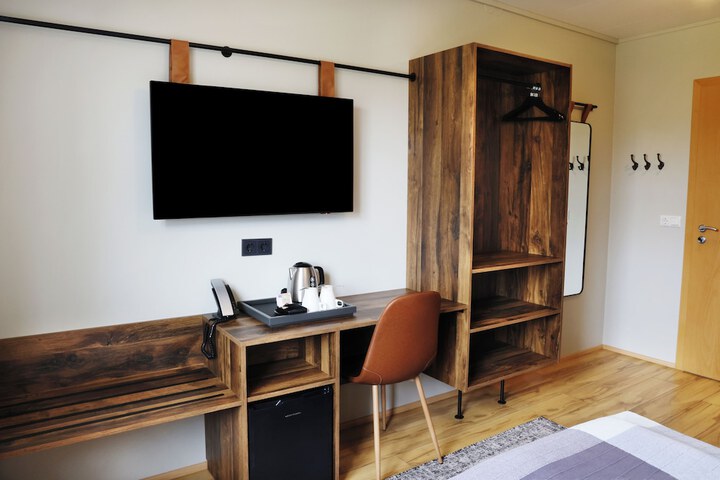 Room 13 of 47