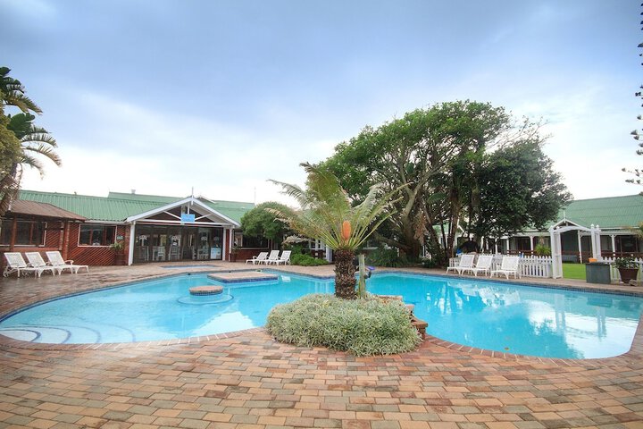 Pool 38 of 61