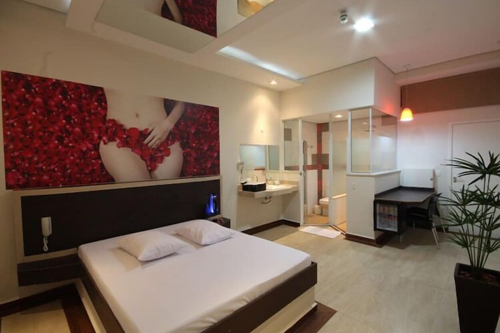 Room 5 of 29