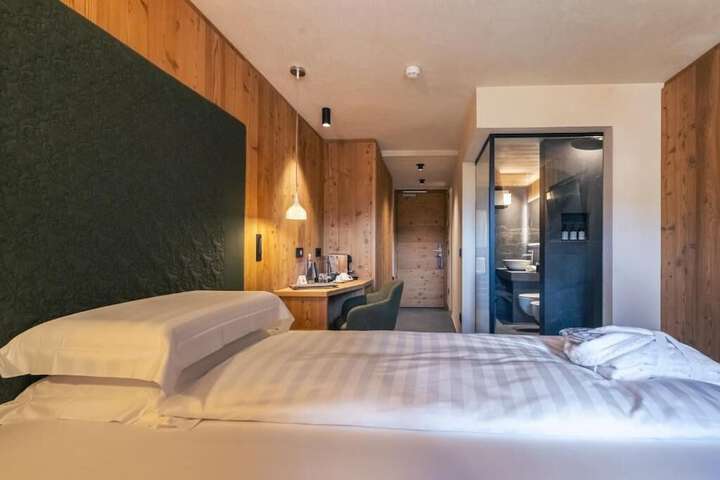 Room 18 of 51