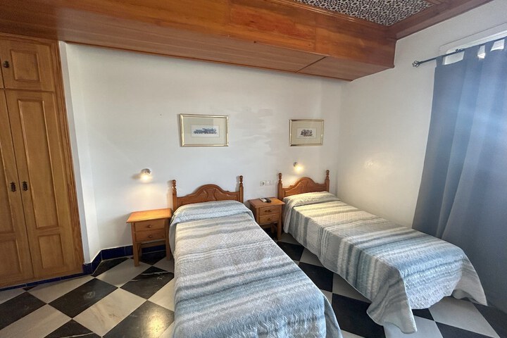 Room 7 of 23