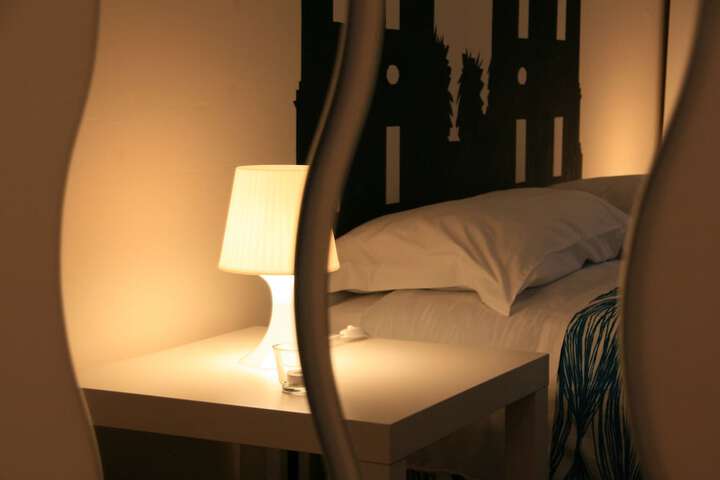 Room 6 of 25