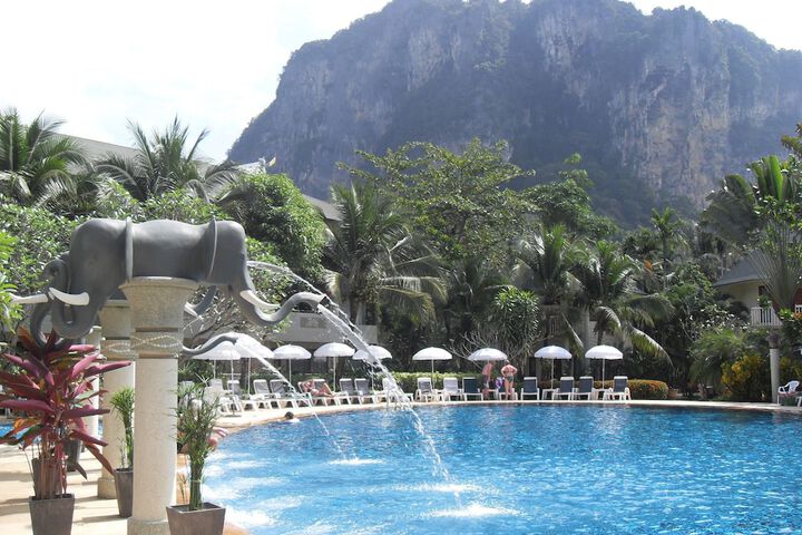 Pool 22 of 61