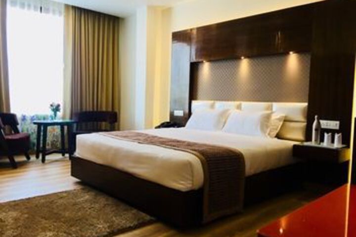Room 13 of 41