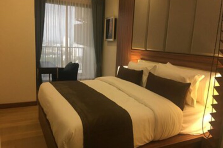 Room 11 of 61