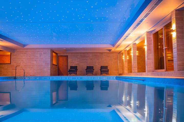 Pool 48 of 131