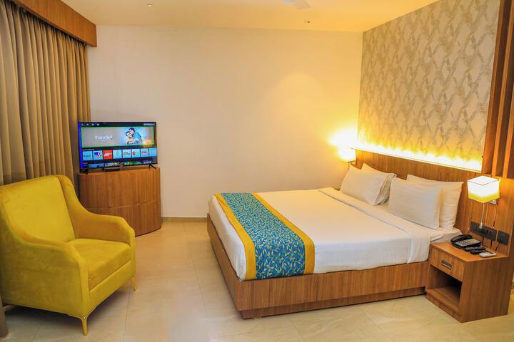 Room 2 of 24