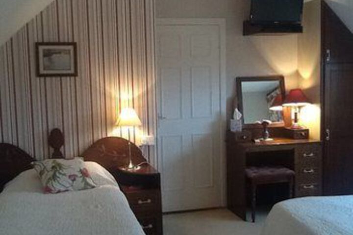 Room 9 of 20