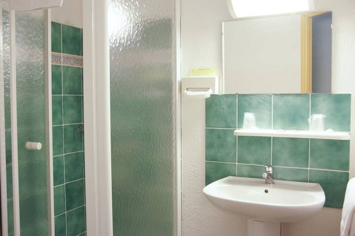 Room 2 of 24