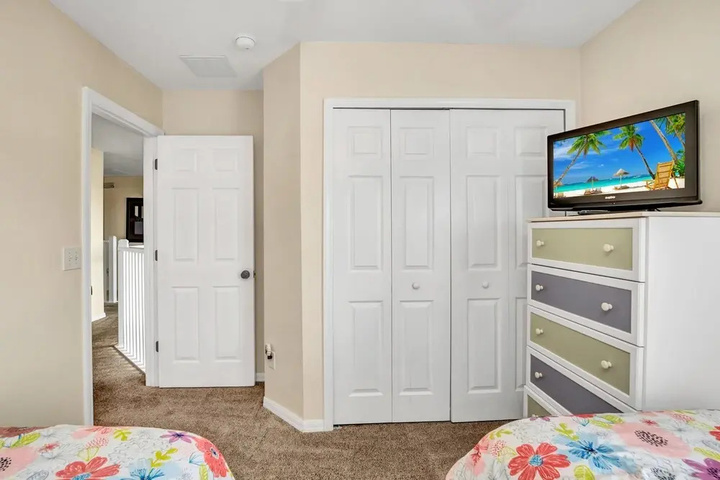 Room 6 of 31