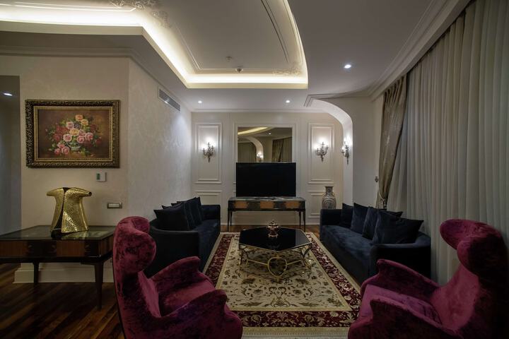 Room 27 of 53