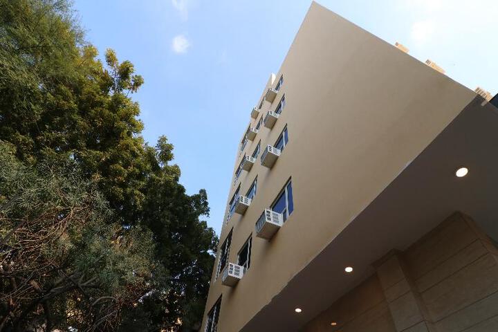 Pearl Inn by OYO Rooms