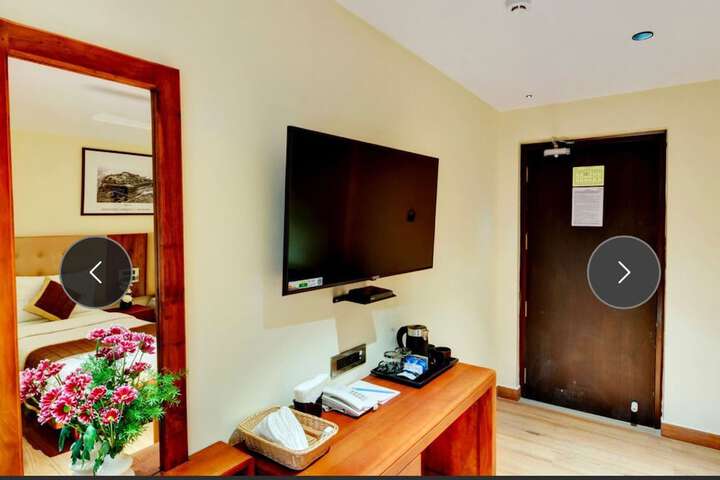 Room 7 of 15