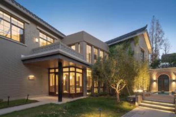 Shanghai Jiading Villa Garden Hotel