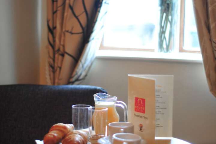 Breakfast/Coffee Service 27 of 32