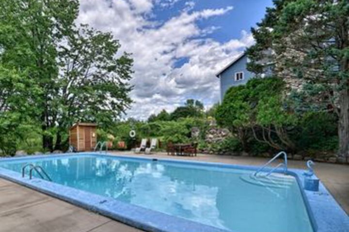 Pool 47 of 49