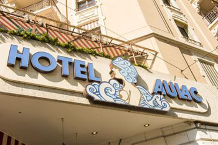 Hotel 71 of 102