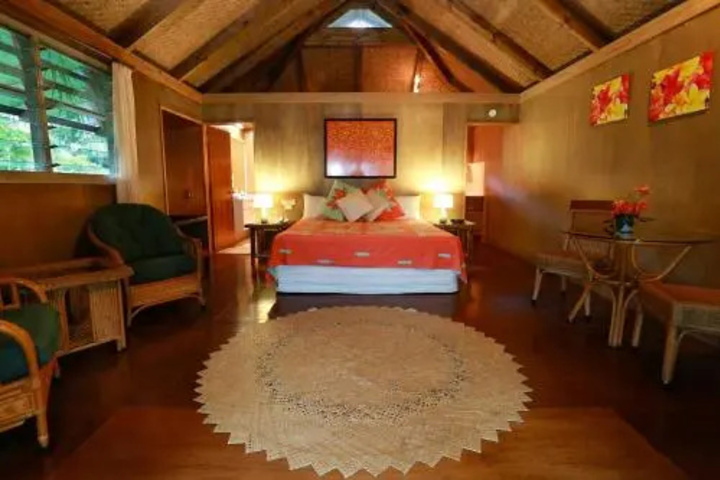 Room 2 of 12