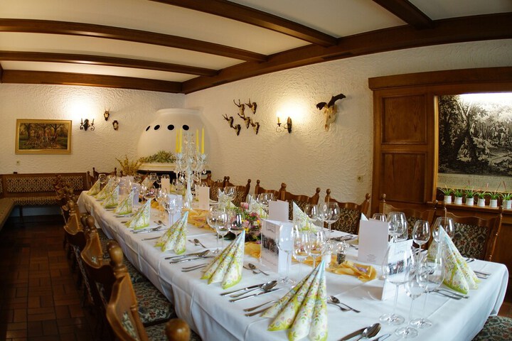 Ballroom/Hall 122 of 161