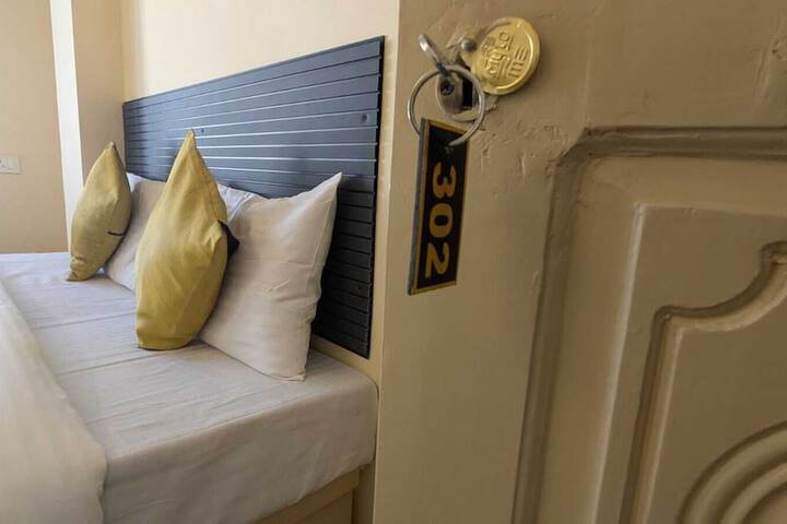 Room 2 of 12