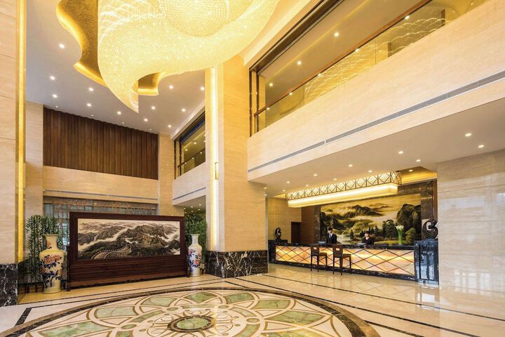 Hotel Interior 4 of 29