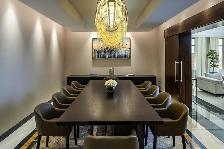 Room 20 of 128