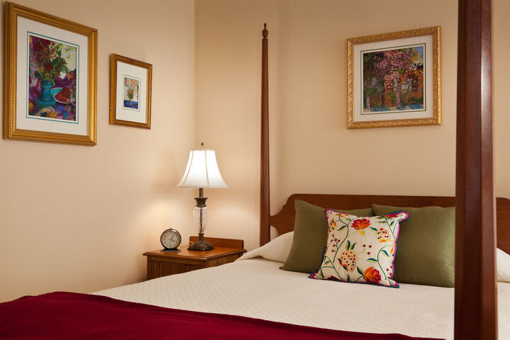 Room 13 of 40