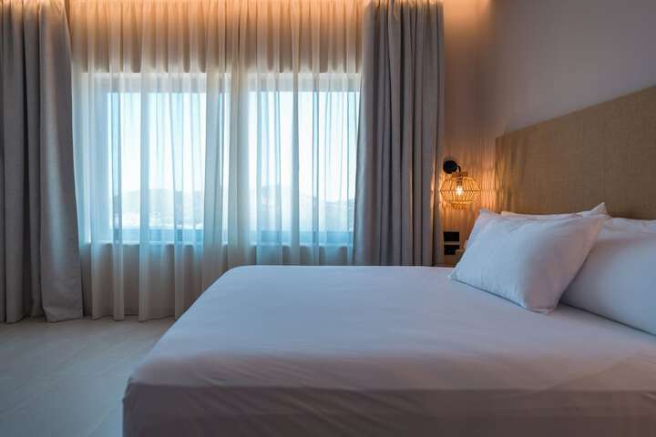 Room 4 of 47