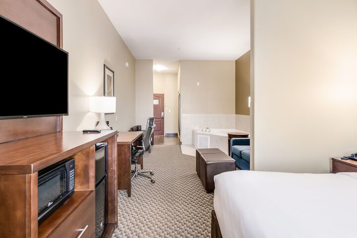 Room 10 of 36