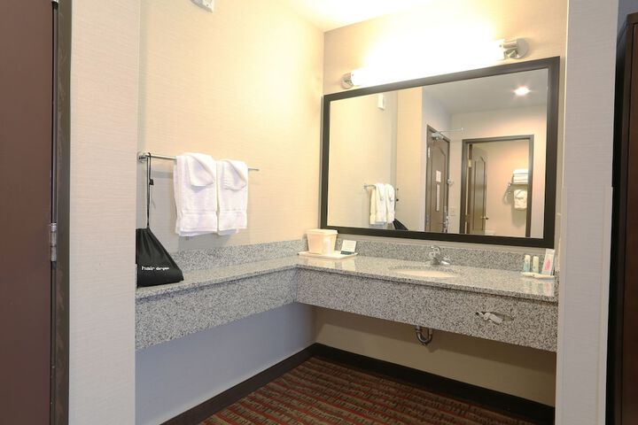 Bathroom sink