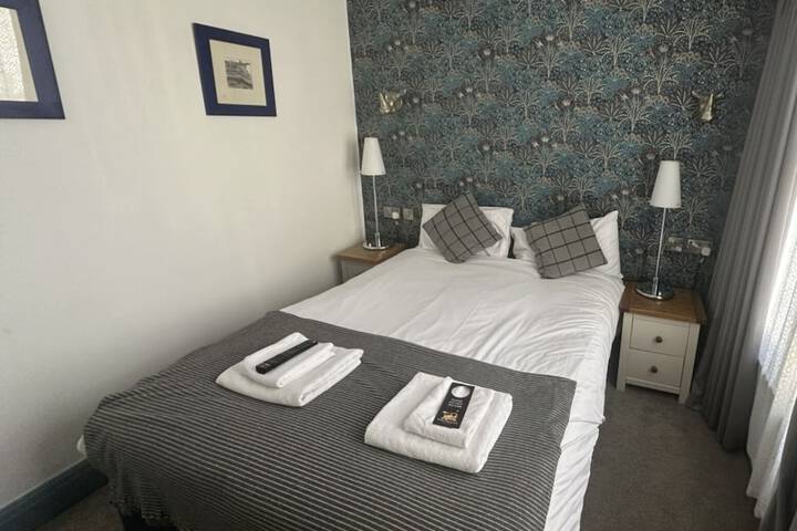 Room 35 of 65