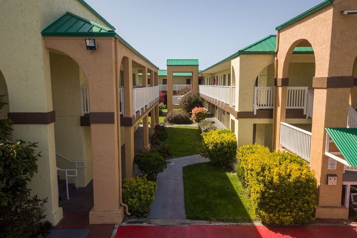 Hotel 38 of 49
