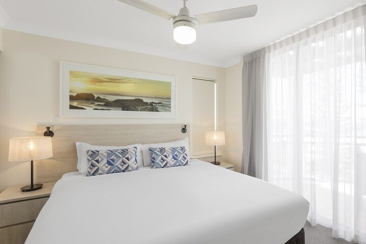 Room 5 of 82