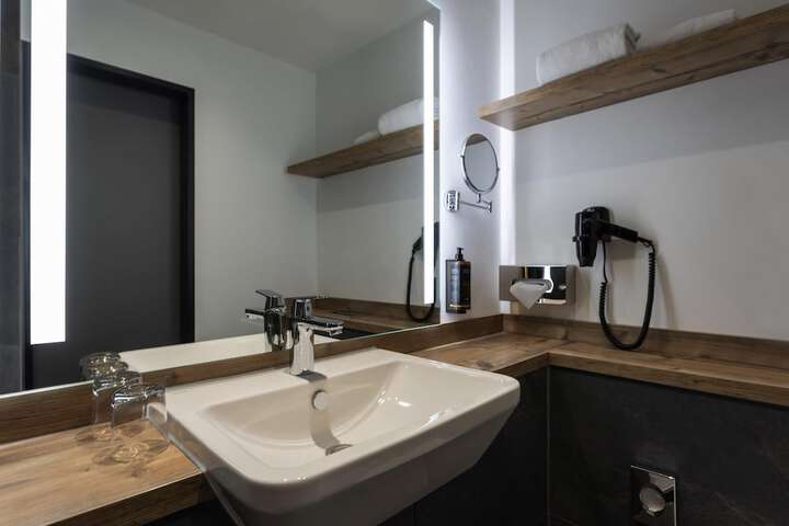 Bath Photo