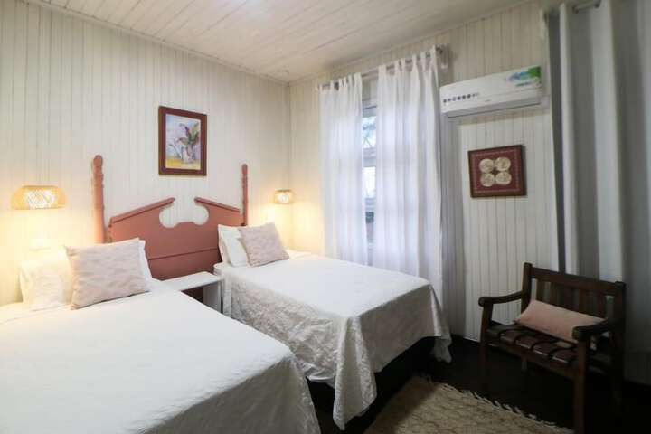 Room 5 of 21