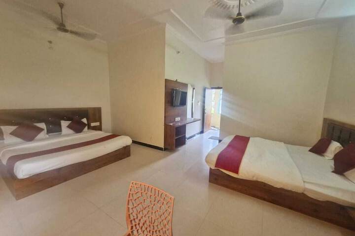 Room 34 of 54