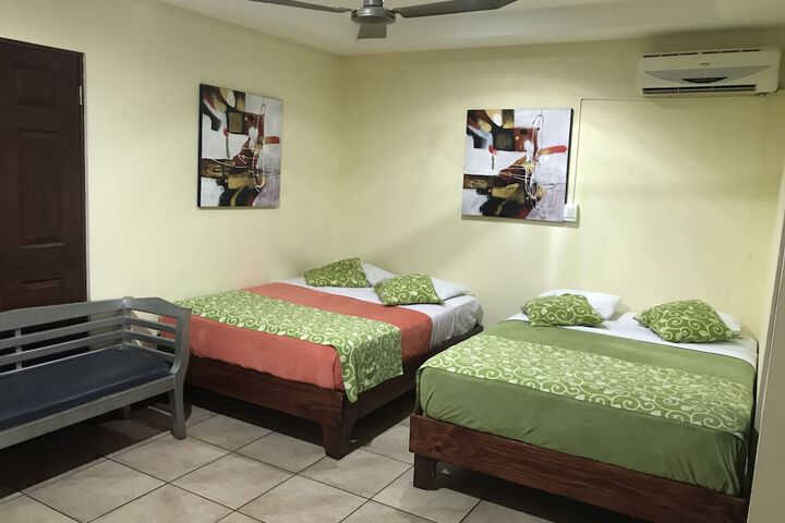 Room 6 of 17