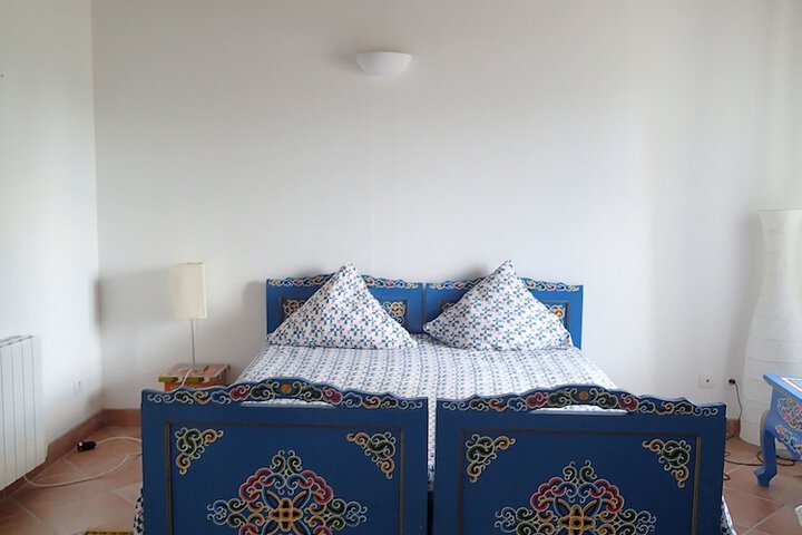 Room 4 of 19