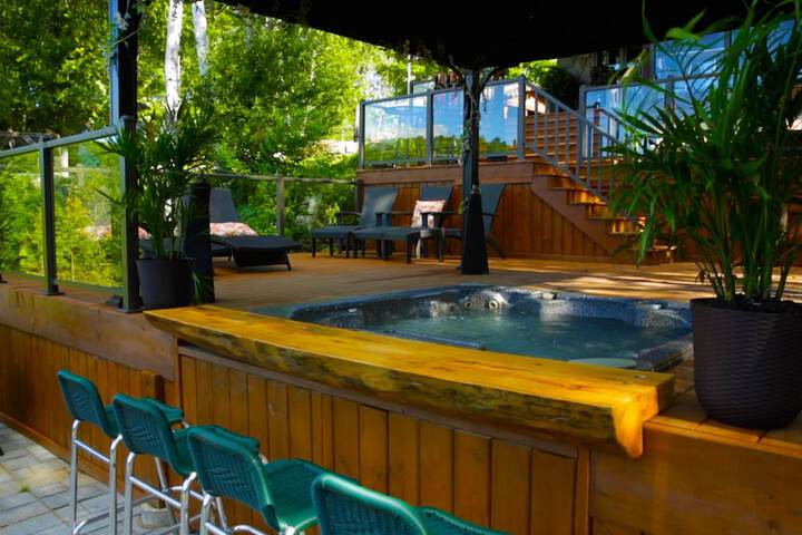 Sundeck 57 of 80
