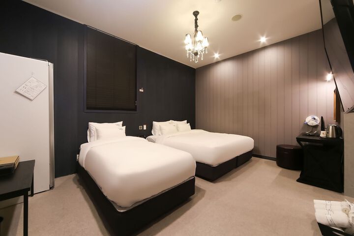 Room 100 of 152