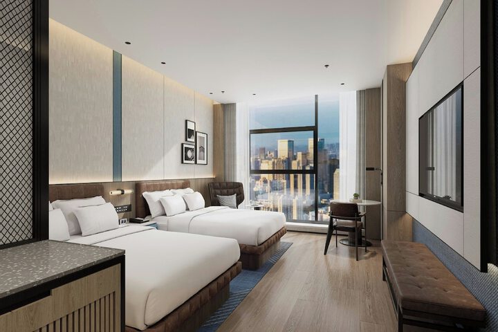 Room 3 of 8