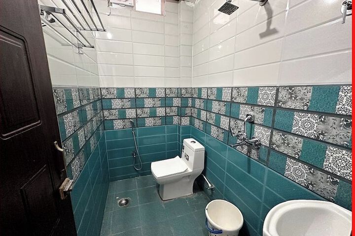 Room 19 of 35