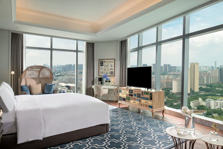Room 50 of 99