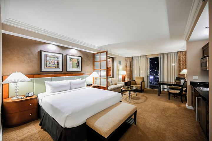 Room 115 of 438