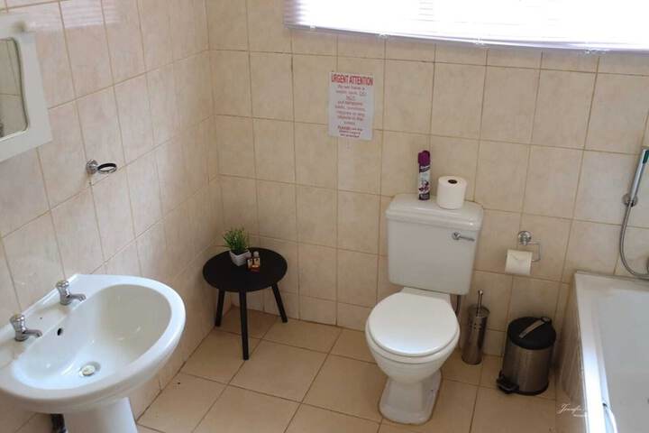 Room 19 of 34