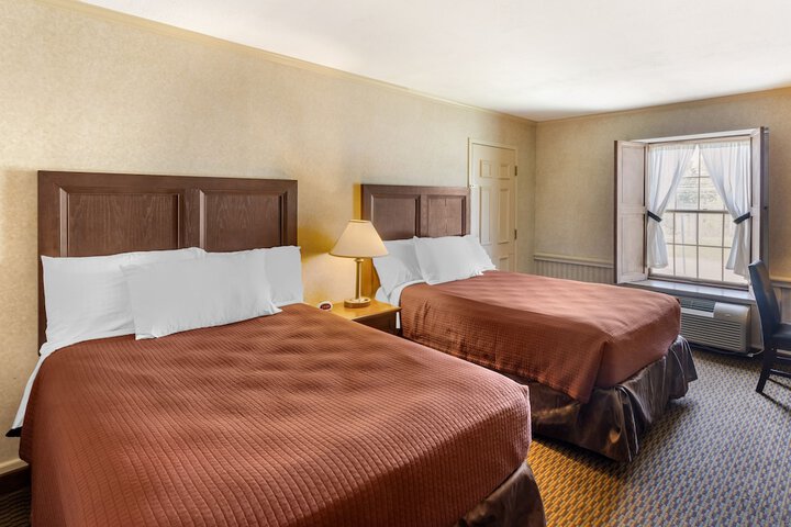 Room 7 of 14